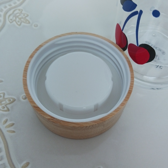 Kate Spade New York × Lenox Vintage Cherry Dot Glass Hydration Bottle 15 oz. - Picture 7 of 15